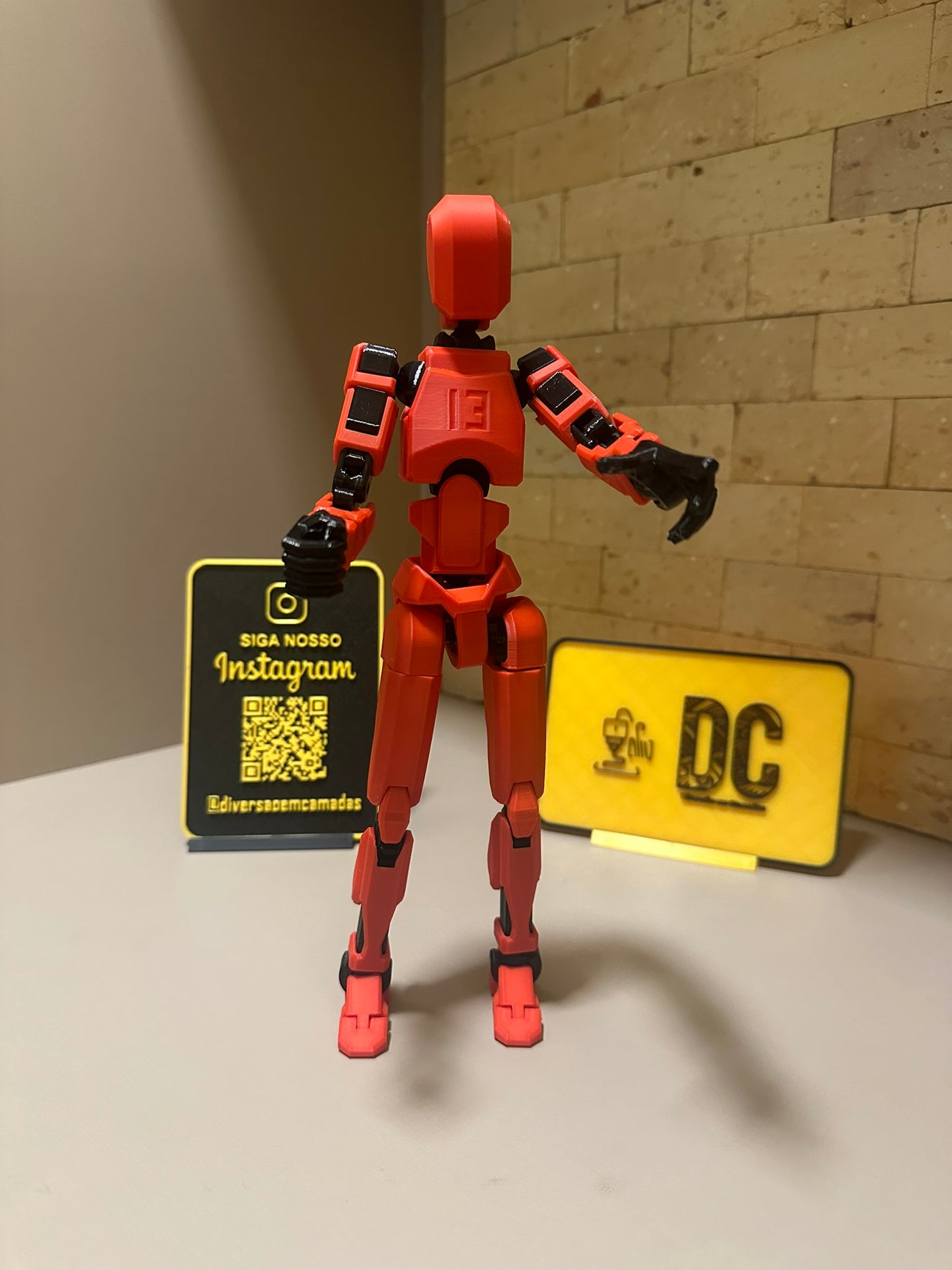 🔧 Dummy 13 – O Boneco Mais Articulado do Mundo! 🔧